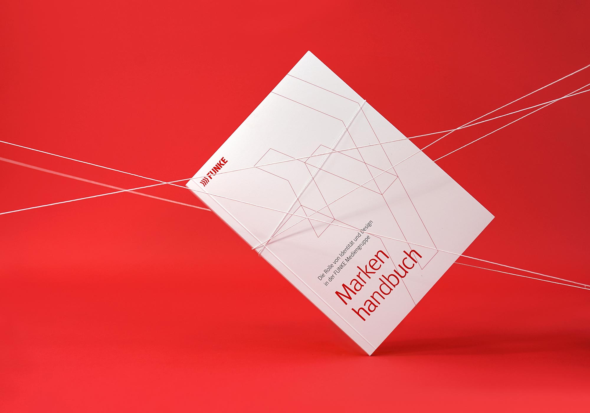 FUNKE Mediengruppe –Anwendung – Markenhandbuch – Cover – Orchestriertes Erscheinungsbild – Düsseldorfer Marken- und Designagentur